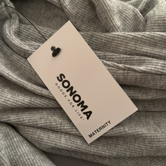 NWT maternity top - Picture 5 of 5